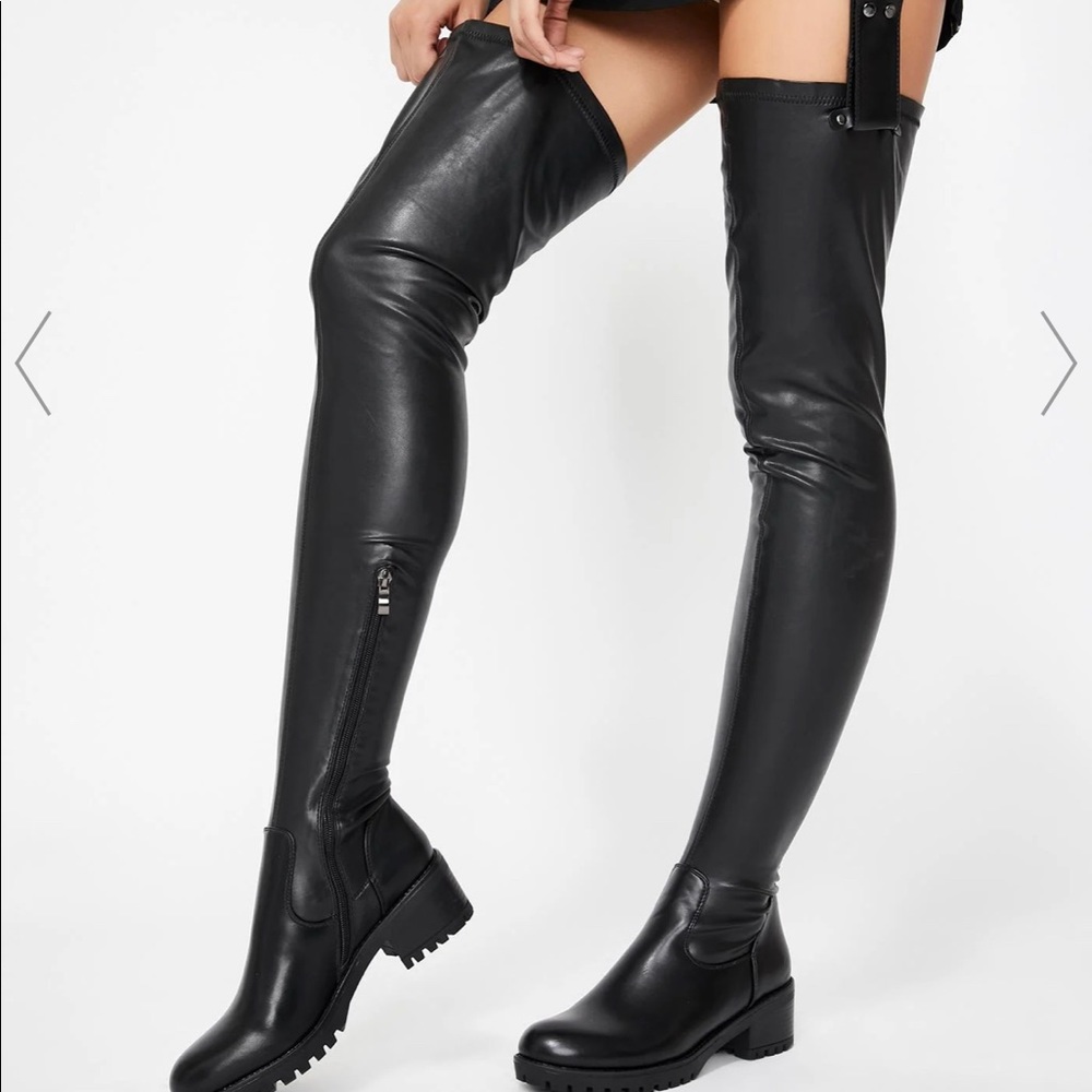 Black Boots